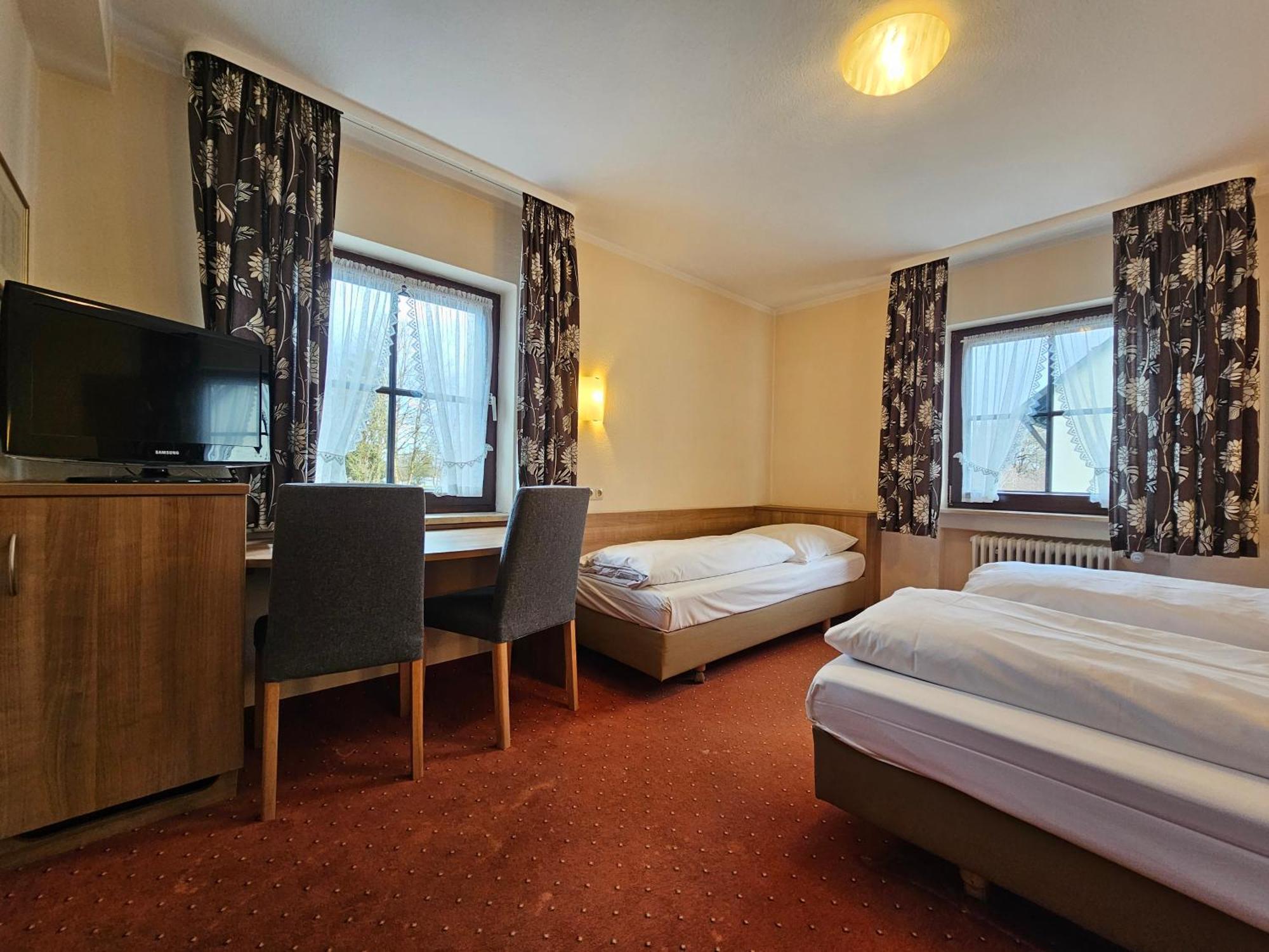 Arrivel Am Bergson - Bisher Hotel Neuner München Eksteriør billede